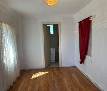 Lovely Home on One Acre Block - Photo 5