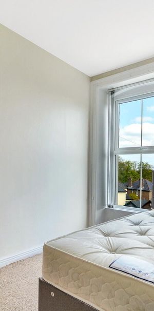 Unit F, 52 Northland Road, Derry - Photo 1