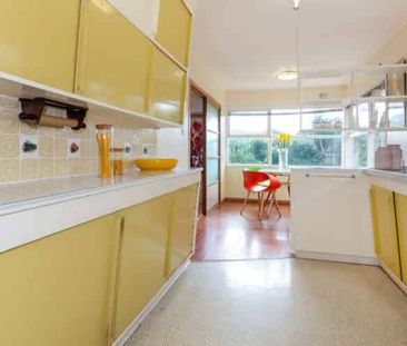 3 Spacious Rooms plus 3 utlity rooms - Photo 4