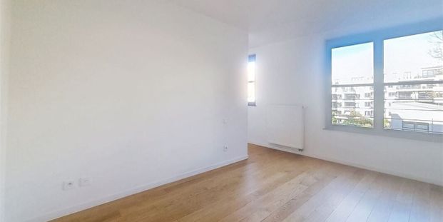 Appartement te huur in Elsene voor € 2.400 met 3 slaapkamers - Photo 1