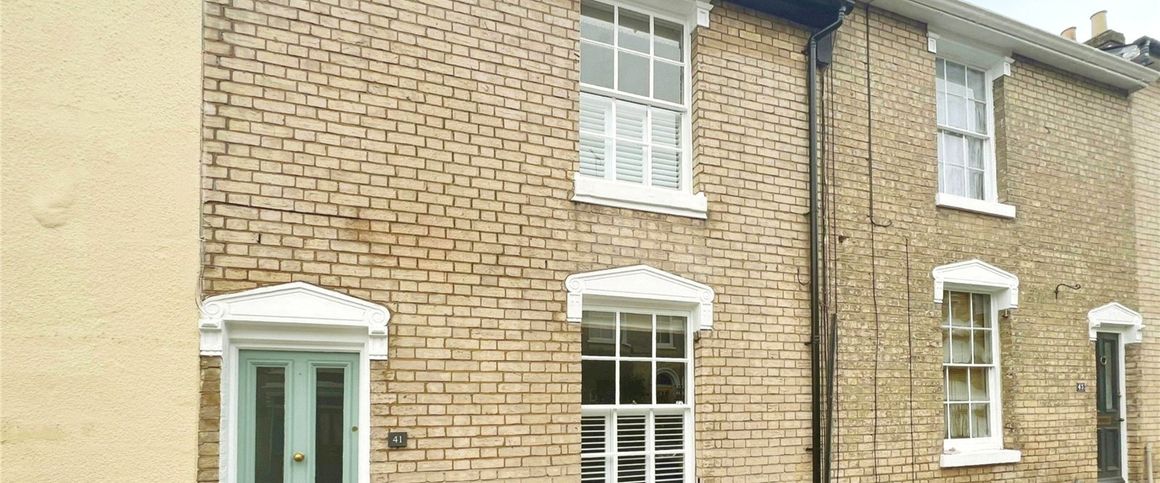 2 bedroom property to rent Coronation Road, IP4 - Photo 1