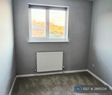 3 bedroom semi-detached house to rent - Photo 6