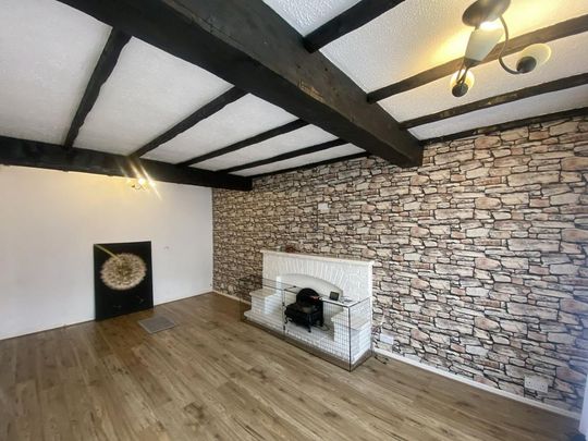 3 bedroom semi-detached house to rent - Photo 1
