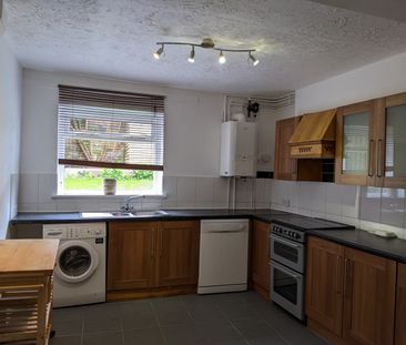 3 Bed Terraced House, Nicholson Road, S8 - Photo 2