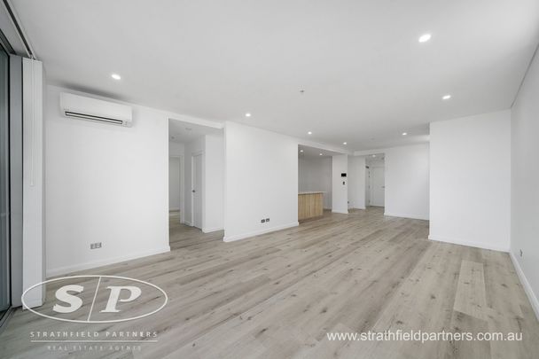 Luxury 3 bedroom apartment - Photo 1