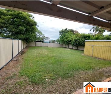 3 Selwyn Street, North Booval QLD 4304 - Photo 6
