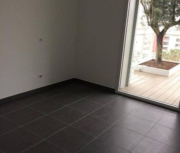 Location appartement récent 2 pièces 42.64 m² à Castelnau-le-Lez (34170) - Photo 2