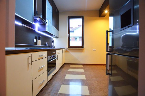 Włochy - śliczny, 2-pok. apartament do wynajęcia - Zdjęcie 1