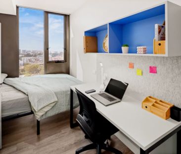 Private Studio Silver - Photo 2