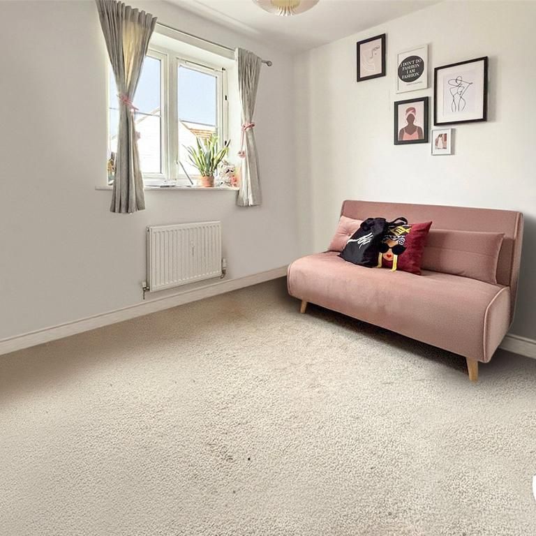 3 bedroom end of terrace house to rent - Photo 1