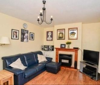 2 Bed Terraced House, Harmston Rise, NG5 - Photo 1