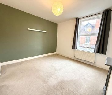 3 bedroom terraced house to rent - Photo 6