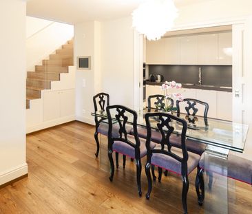 COLLINA D'ORO - LUSSUOSO DUPLEX ARREDATO CON GIARDINO, SERVIZI ALBE... - Photo 5