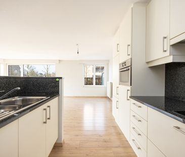 Glv 2-slaapkamer app met ruim terras en autostaanplaats. - Photo 4