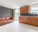 4 Bedroom - Photo 3