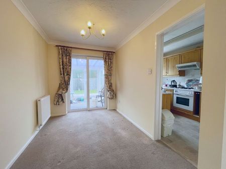 High Street, Stonehouse - Photo 3