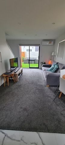 Modern Stand-Alone New Build – Te Atatū Peninsula - Photo 5