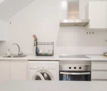 2-bedroom apartment for rent in Berruguete, bills included - Photo 1