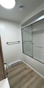 Beau grand 5 1/2 entièrement rénové - Photo 4