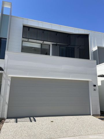 Where Luxury Meets Lifestyle - Exclusive Gated Estate Living at Albany Creek - Photo 2