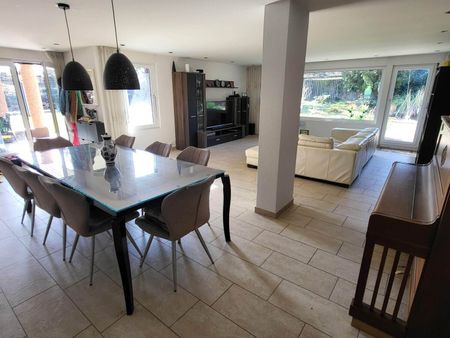 61/2-ROOM HOUSE IN DÜBENDORF (ZH), FURNISHED, TEMPORARY - Photo 2