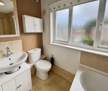 3 bedroom terraced house to rent - Photo 1