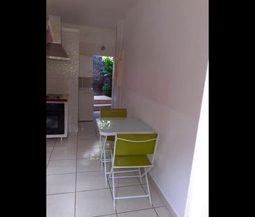 Location Appartement 1 pièce 15m² - Photo 4