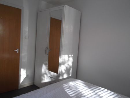 2 Bed Flat, Belmont Road, AB25 - Photo 2