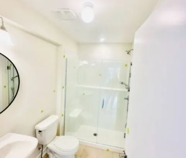 Condo Townhouse For Lease | W9244379 - Photo 6