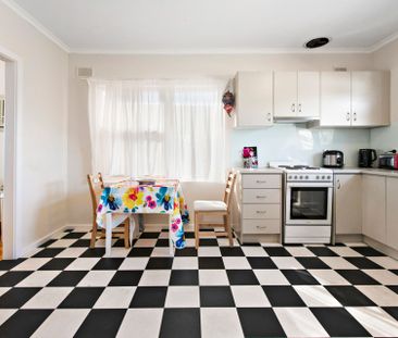 Cute and Cosy 3 Bedroom Home - Photo 5