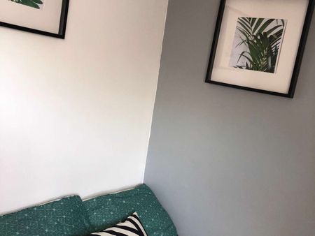 Bright and airy Large double room in the city centre Room 4 - Photo 4