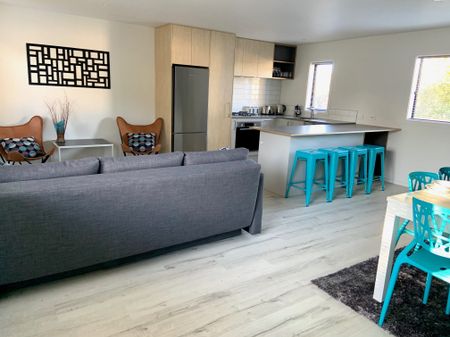 City Centre, 3 bedrooms - Photo 2