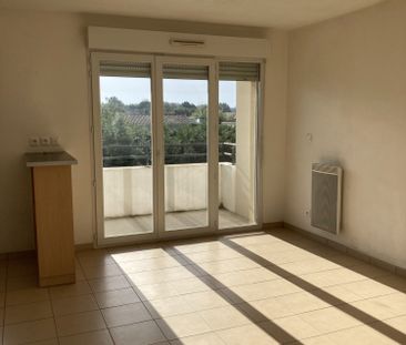 Location Appartement 2 pièces 46m² AMBARES ET LAGRAVE 33440 - Photo 4