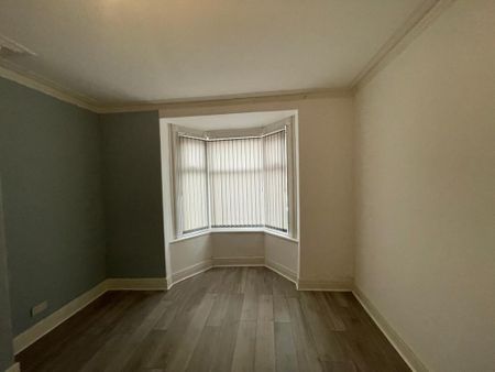 1 bedroom ground floor flat to rent - Photo 2