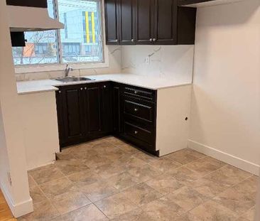 À VOIR 3 1/2 rénové appartement près métro Concorde - Photo 4