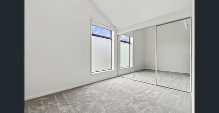 Luxury, Lifestyle & Location – Brand New Strathmore Townhouse! - Photo 3