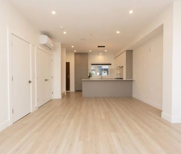 303-342 Mountain Hwy, North Vancouver - Photo 3