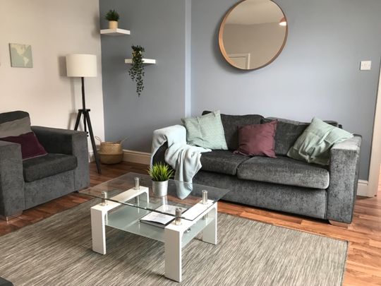 *Central Location**No Deposit**All Bills Included* 1 - Photo 1