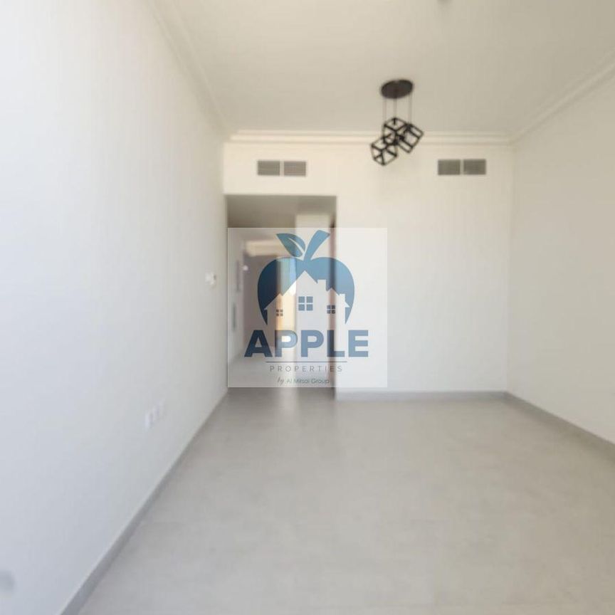 Modern 1 BR Apartment in Al Zahia: Prime Location - Photo 1
