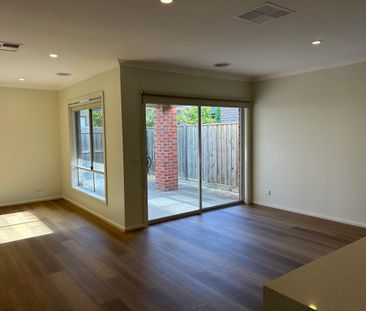 Well-Located 4-Bedroom Family Home Close to Schools & Transport!! - Photo 1