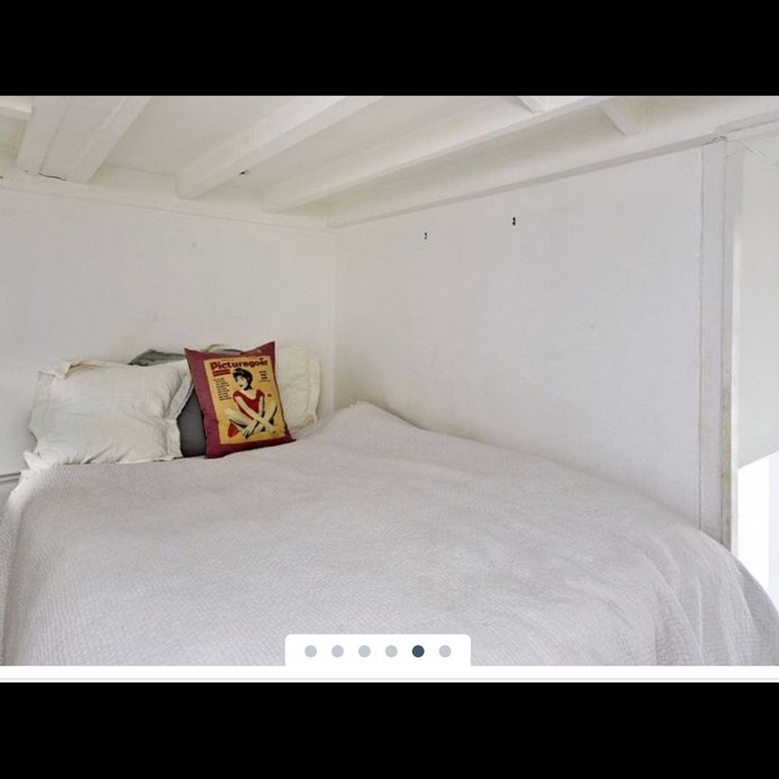 1 Bed Flat, Tasso Road, W6 - Photo 1