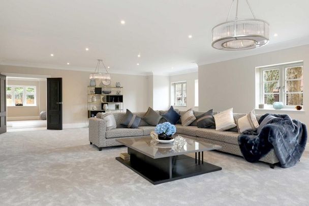 6 bedroom detached house to rent - Photo 1