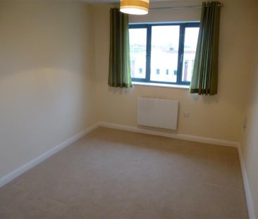 Castle Locks, Kidderminster, Castle Road - Photo 2