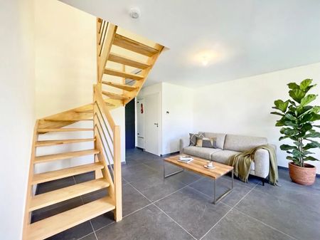 Location Maison 5 pièces 81m² SCIEZ 74140 - Photo 3