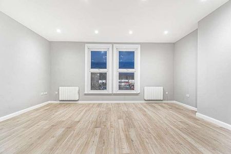 Hertford Road, Enfield, EN3 - Photo 2