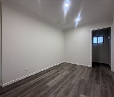 Modern 2-Bedroom Granny Flat in Quiet Ambarvale Cul-de-sac - Photo 5