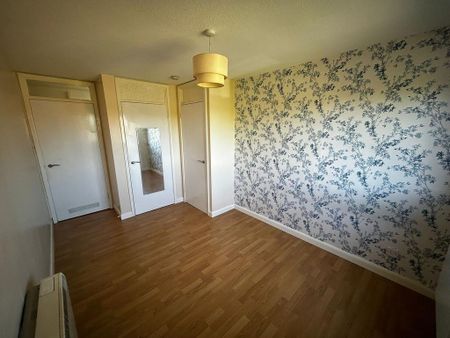 2 bedroom property to rent - Photo 2