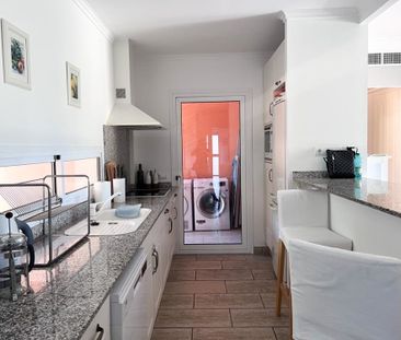 Spacious apartment in Las Olas Cala Fornells complex. - Photo 5