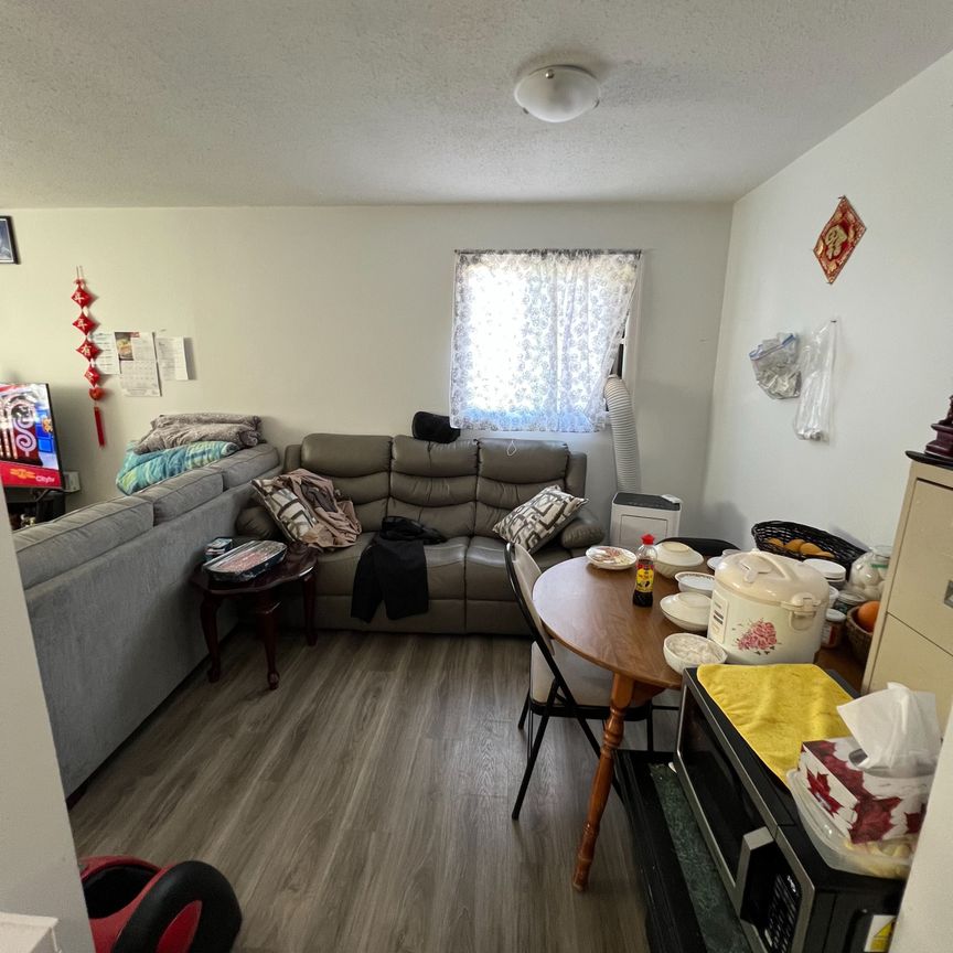 For Lease - 24 Eddy Avenue Unit# D, Brantford, Ontario - Photo 1