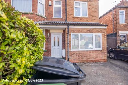 8 Ambleside Avenue - Photo 4